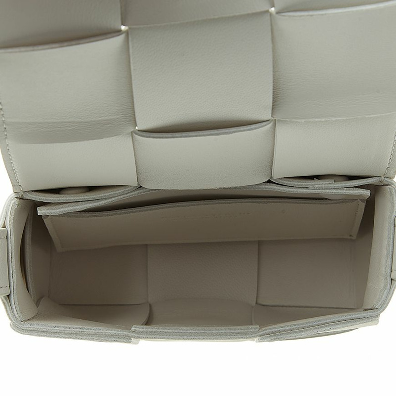 BOTTEGA VENETA 女士卡帶包 666688 VMAY1 9009-9