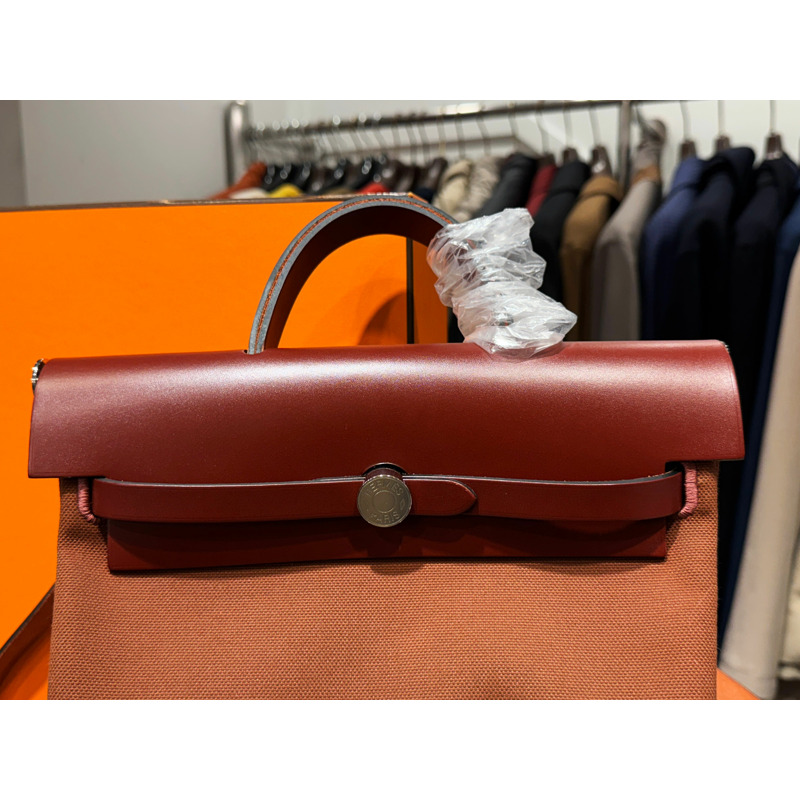 MONCLER 愛馬仕酒紅色帆布銀色背包-2