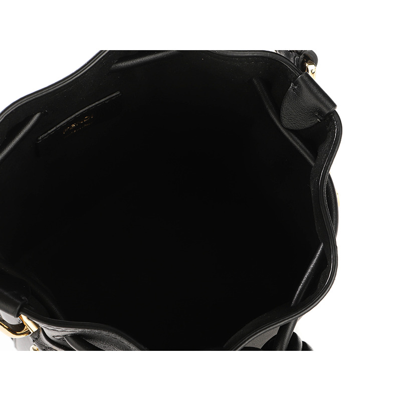 FENDI 蒙特雷佐水桶包-18