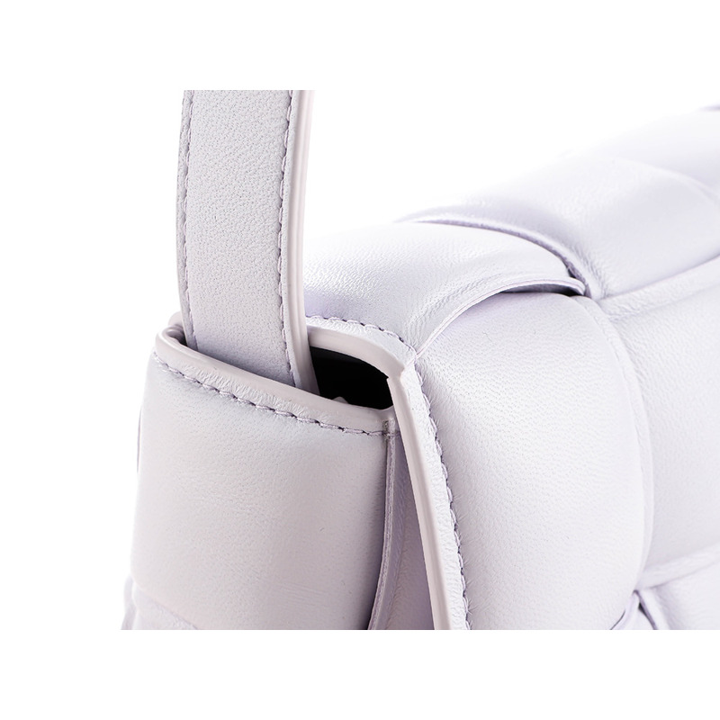 BOTTEGA VENETA 女士卡帶單肩包-11