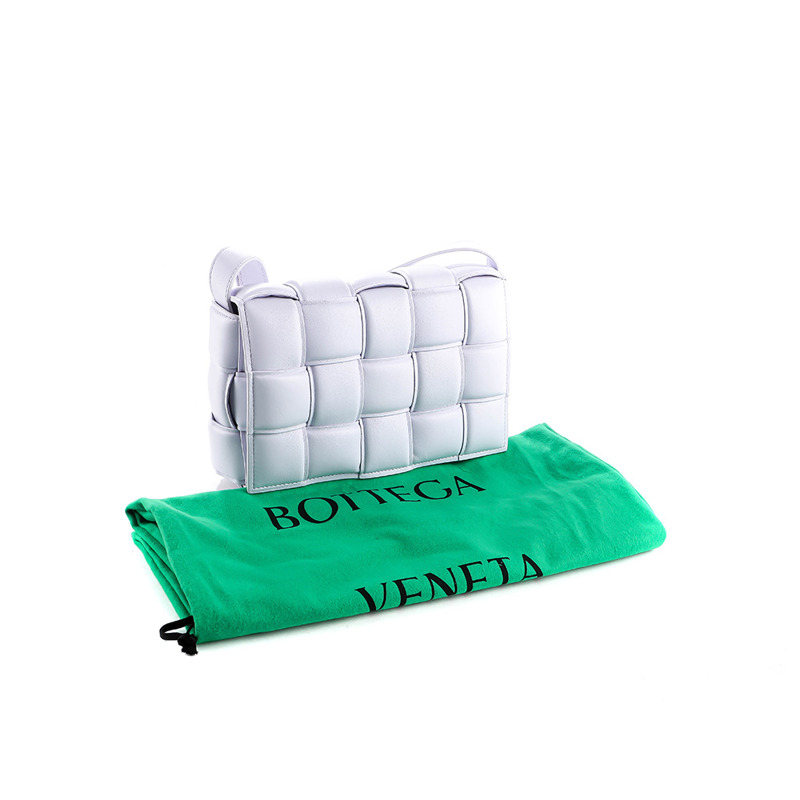 BOTTEGA VENETA 女士卡帶單肩包-16