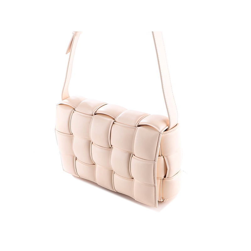 BOTTEGA VENETA 女士卡帶單肩包(591970 VCQR1)-5