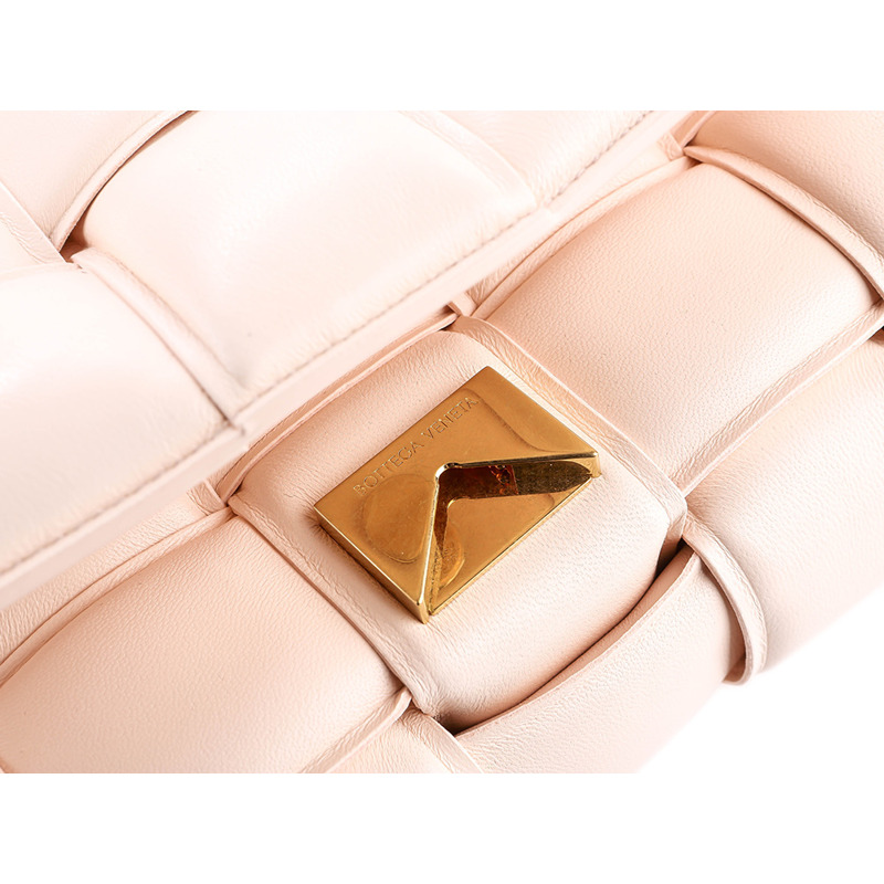 BOTTEGA VENETA 女士卡帶單肩包(591970 VCQR1)-12