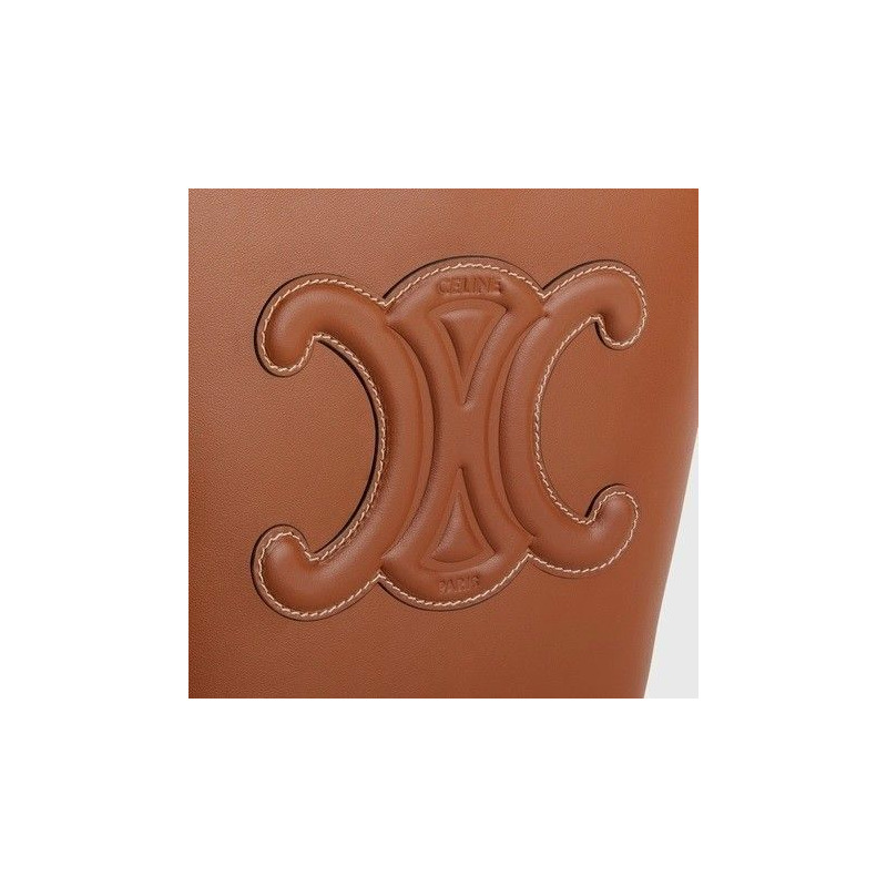 CELINE Triomphe 小號水桶包 棕褐色 印章:198243DU3-5