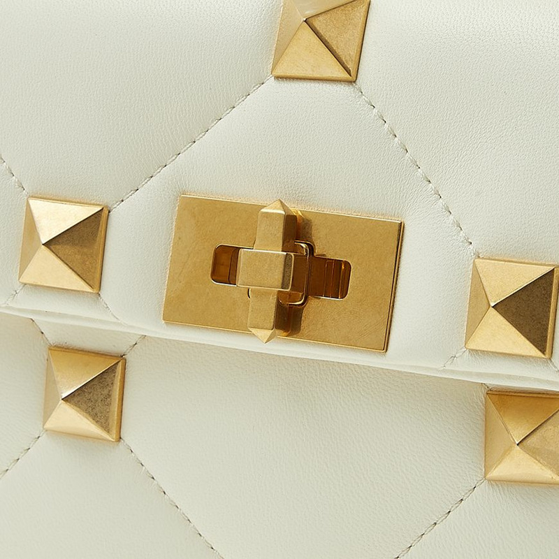 VALENTINO 中型羅馬鉚釘單肩包-6