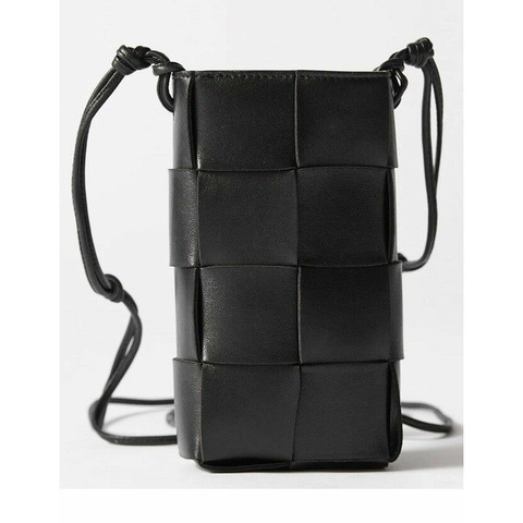 BOTTEGA VENETA 黑色卡帶手機袋 730541VCQC4