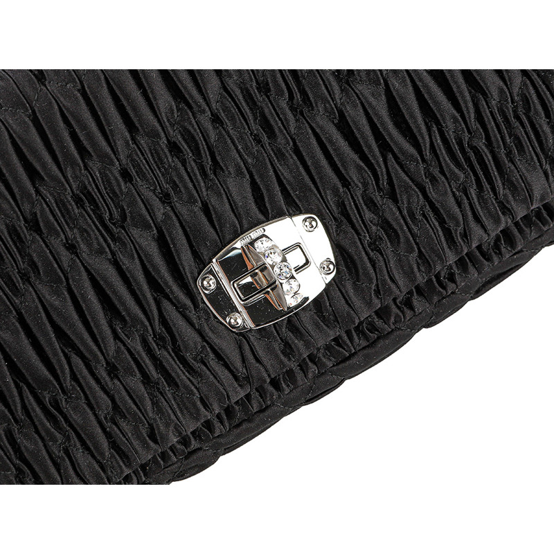 MIU MIU 女士斜背包（5BD417 2BEW）-11