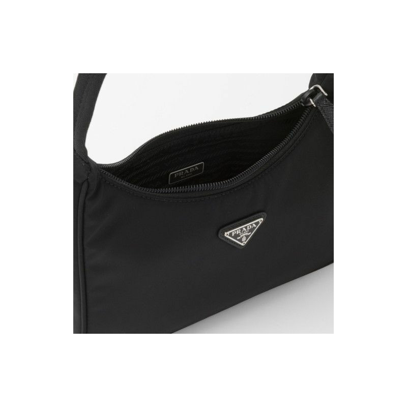 PRADA 尼龍 Tessuto 流浪漢包-8