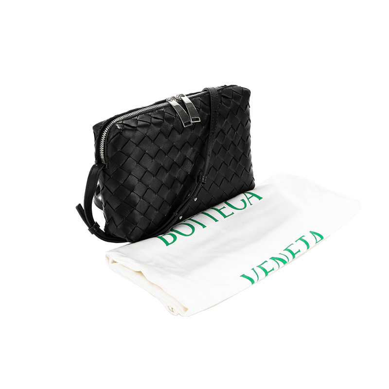 BOTTEGA VENETA 女士斜背包（597329 VCPP1 8803）-16