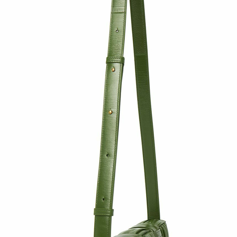 BOTTEGA VENETA 女士卡帶包單肩包 717089 V2FY1-8