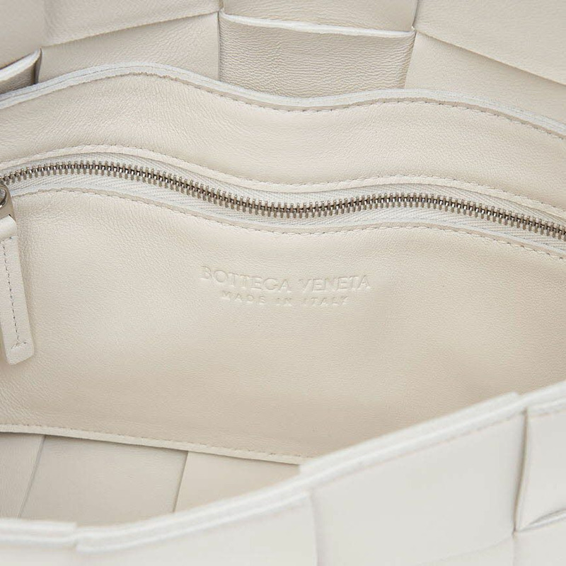 BOTTEGA VENETA 女士卡帶包 578004 VMAY1 9007-8