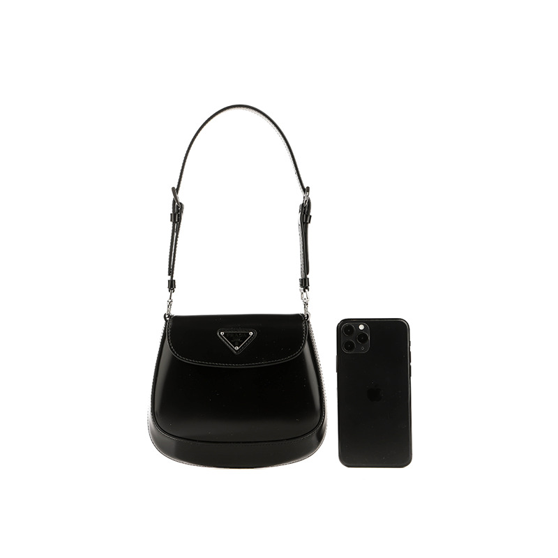 PRADA Cleo迷你肩背包-17