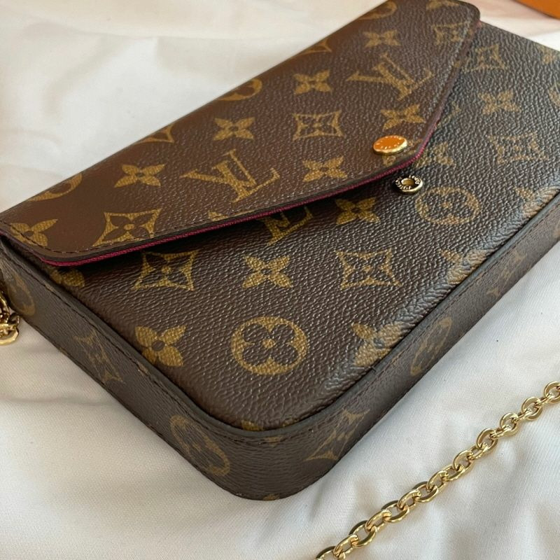 LOUIS VUITTON Felicie 字母組合手拿包 M61276-8