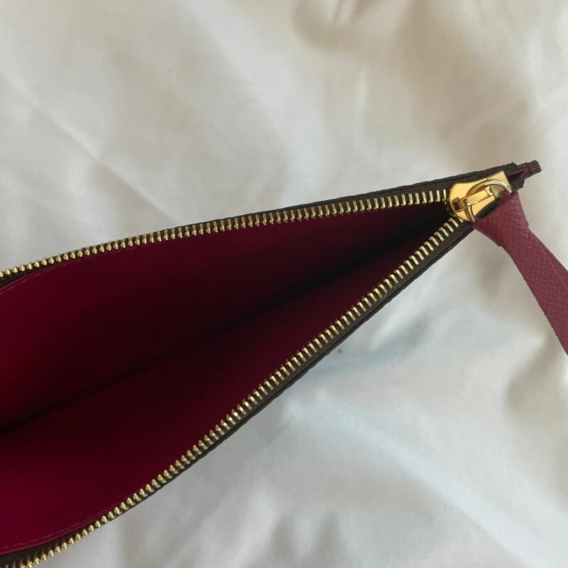 LOUIS VUITTON Felicie 字母組合手拿包 M61276-13