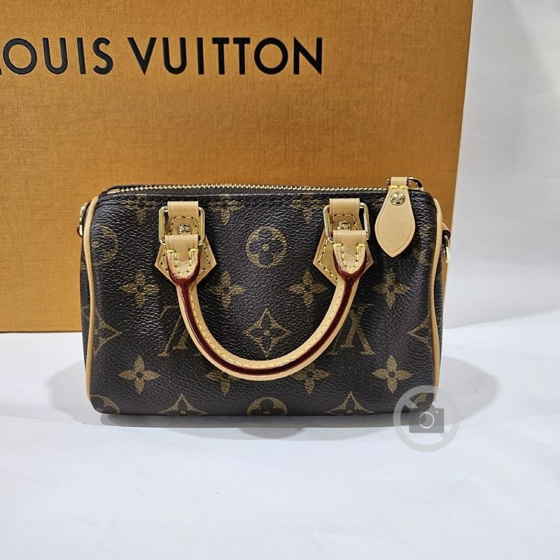 LOUIS VUITTON Nano Speedy 斜背單肩包 M81085-0