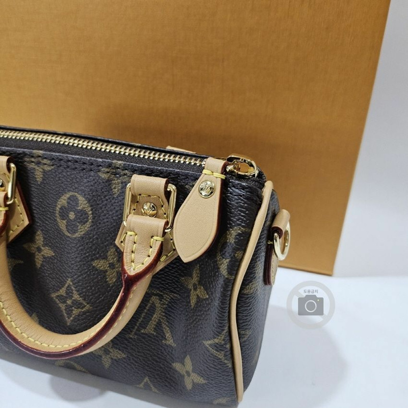 LOUIS VUITTON Nano Speedy 斜背單肩包 M81085-4