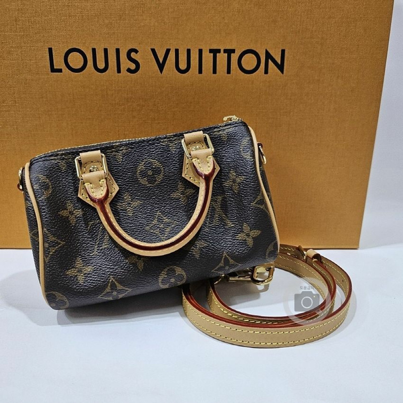 LOUIS VUITTON Nano Speedy 斜背單肩包 M81085-7