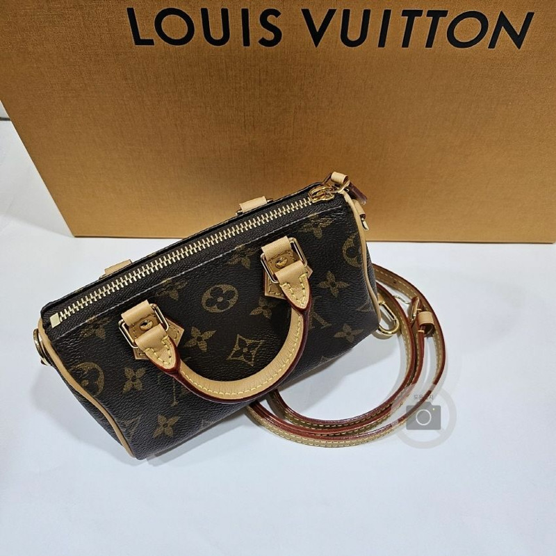 LOUIS VUITTON Nano Speedy 斜背單肩包 M81085-10