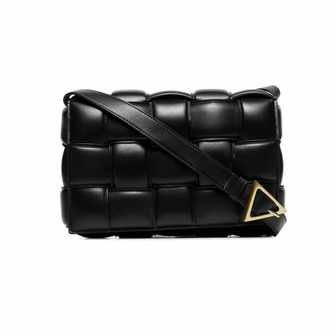 BOTTEGA VENETA Intrecciato 盒式襯墊斜背包 591970 VCQR1 8425