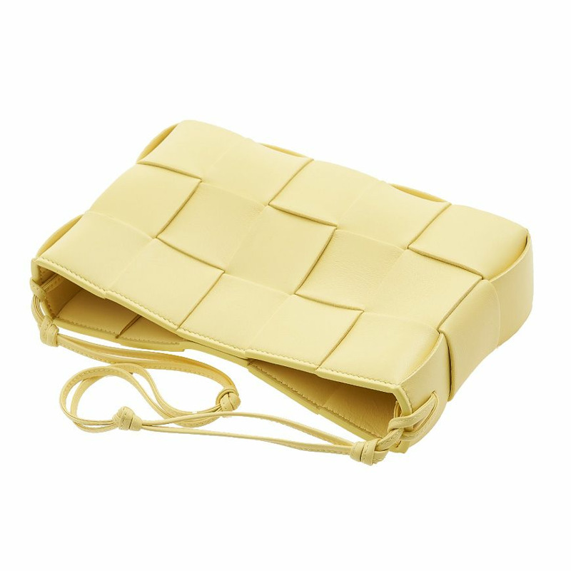 BOTTEGA VENETA 女士卡帶單肩包 730543 VCQC4 7421-3