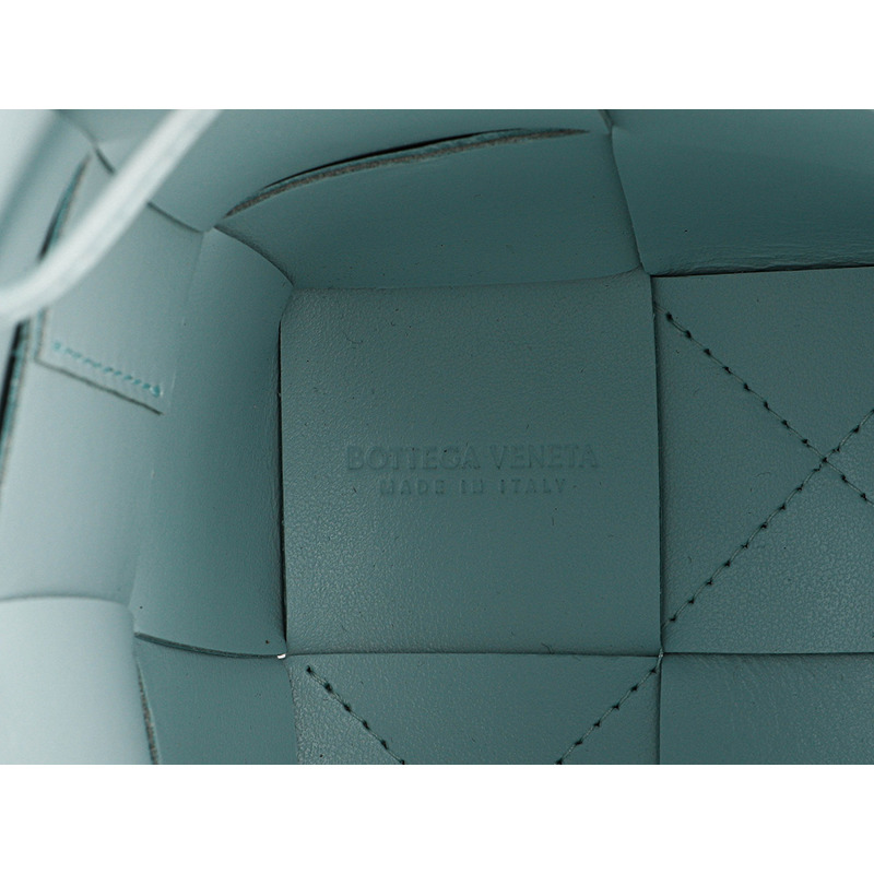 BOTTEGA VENETA 女士卡帶斜背包-14