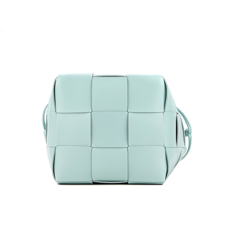 BOTTEGA VENETA （680218 VCQC4）女士卡帶斜挎包-8