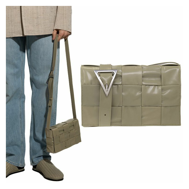 BOTTEGA VENETA 中型斜背卡帶包 667298 VCQ71-0