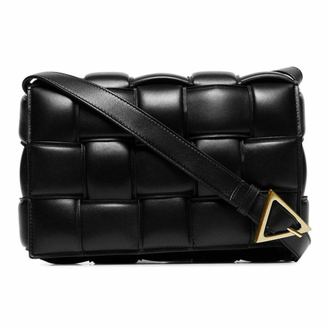 BOTTEGA VENETA Maxi Intraciatto Cassette 加厚斜背包 591970 VCQR1