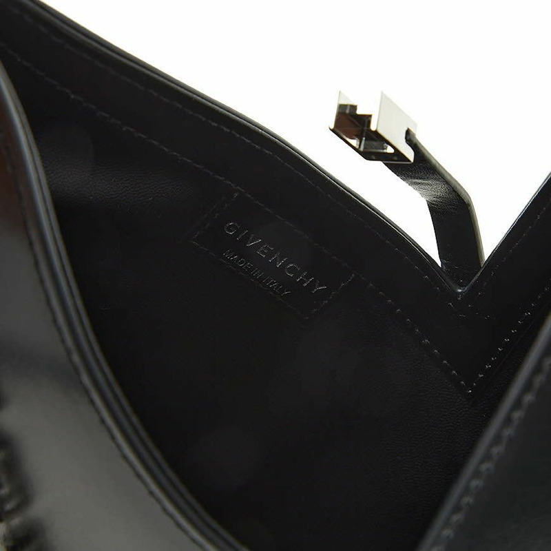 GIVENCHY 女士鏤空迷你包 001-9