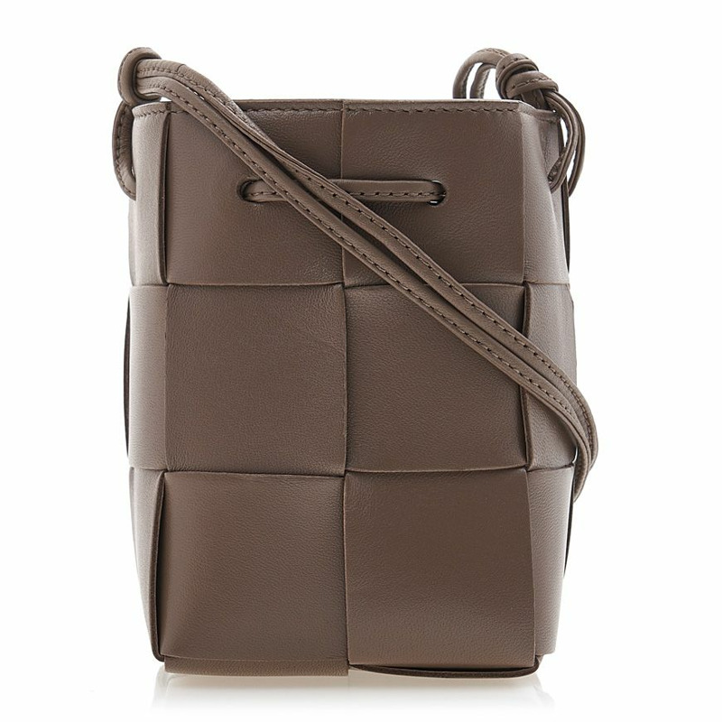 BOTTEGA VENETA 女士 Cassette 迷你水桶斜背包 680217 VCQC4 2560-2