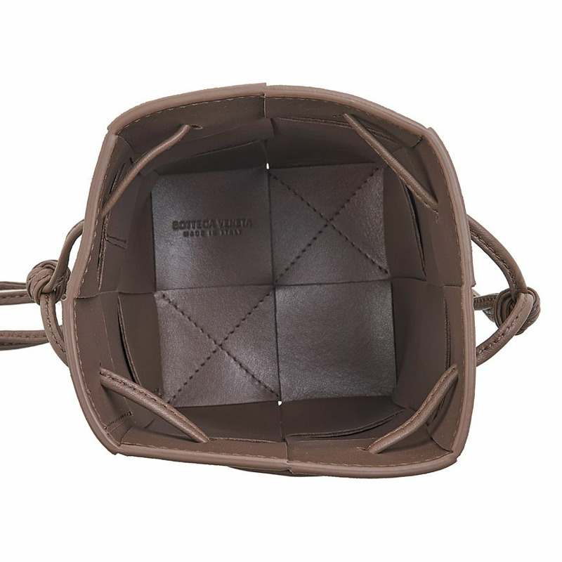 BOTTEGA VENETA 女士 Cassette 迷你水桶斜背包 680217 VCQC4 2560-9