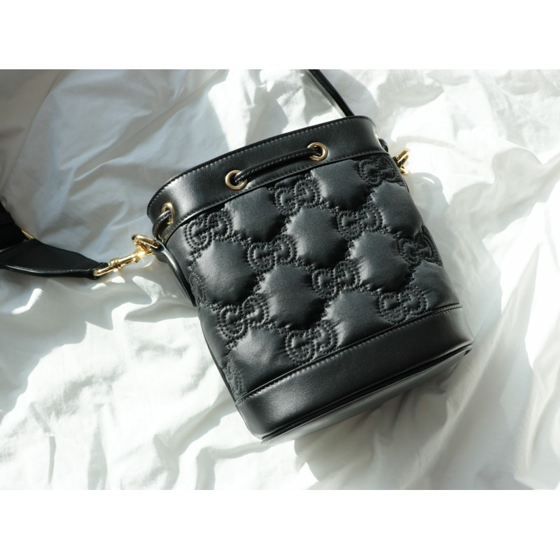 GUCCI GG Matelassé 迷你水桶包 黑色 728231 UM8HG 1046-1
