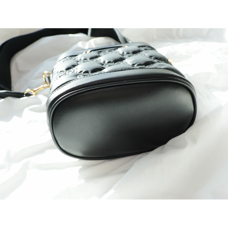 GUCCI GG Matelassé 迷你水桶包 黑色 728231 UM8HG 1046-2