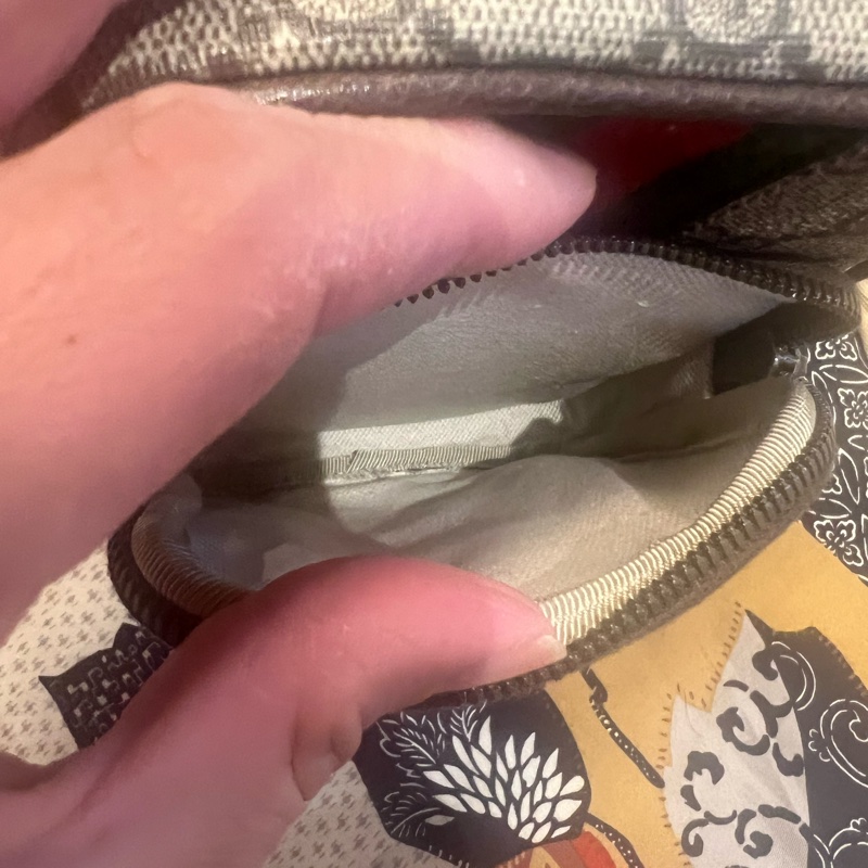 Gucci胸前包2025新款-2