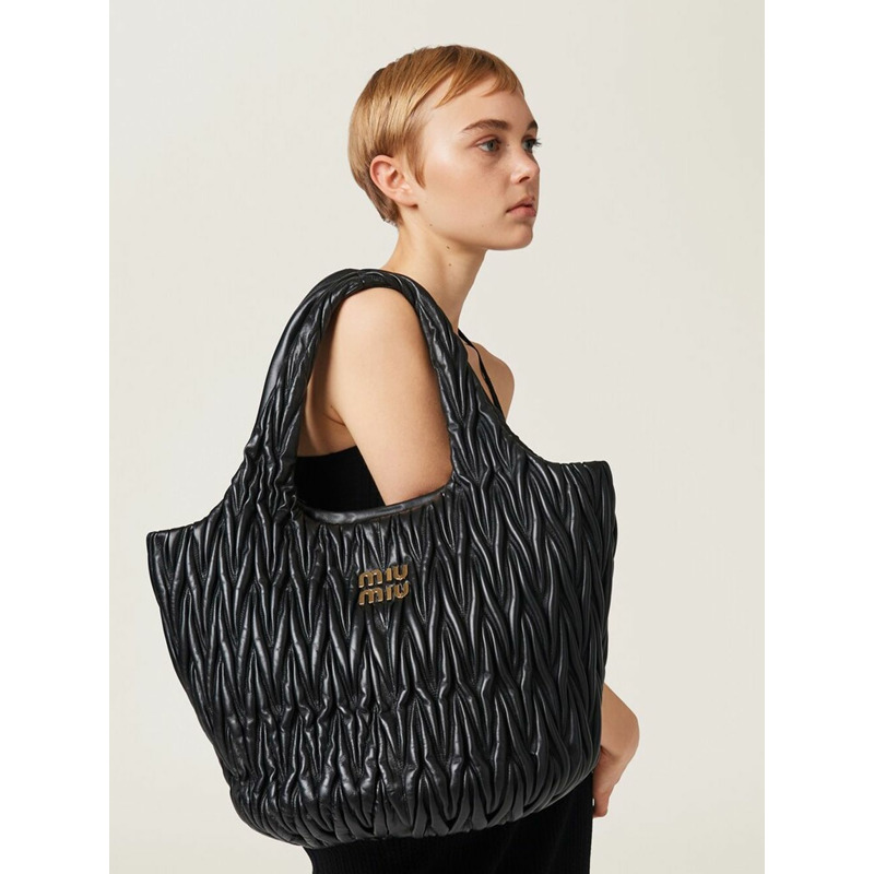 MIU MIU 馬特拉塞納帕皮革手提包 5BG257 N88 F0002 NERO-5