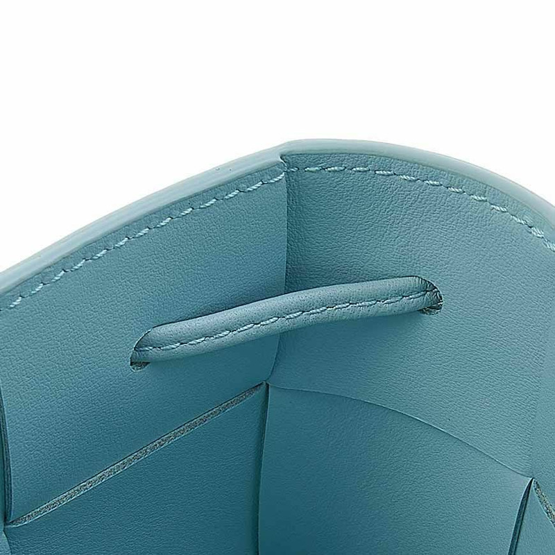 BOTTEGA VENETA 女士卡帶迷你水桶包 680217 VCQC4 3902-7