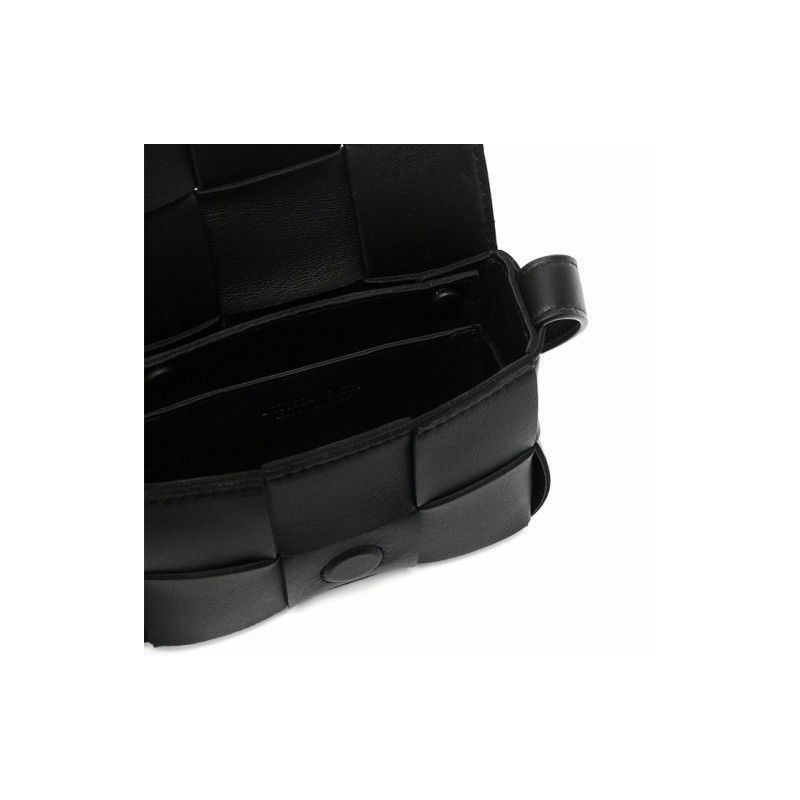 BOTTEGA VENETA 迷你卡帶包 666688 VMAY1 8425-3