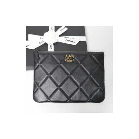 CHANEL 香奈兒 19 中黑手拿包