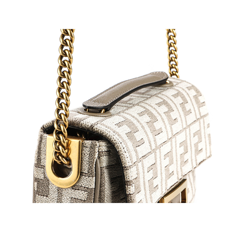 FENDI 24SS 女士法國單肩包-11