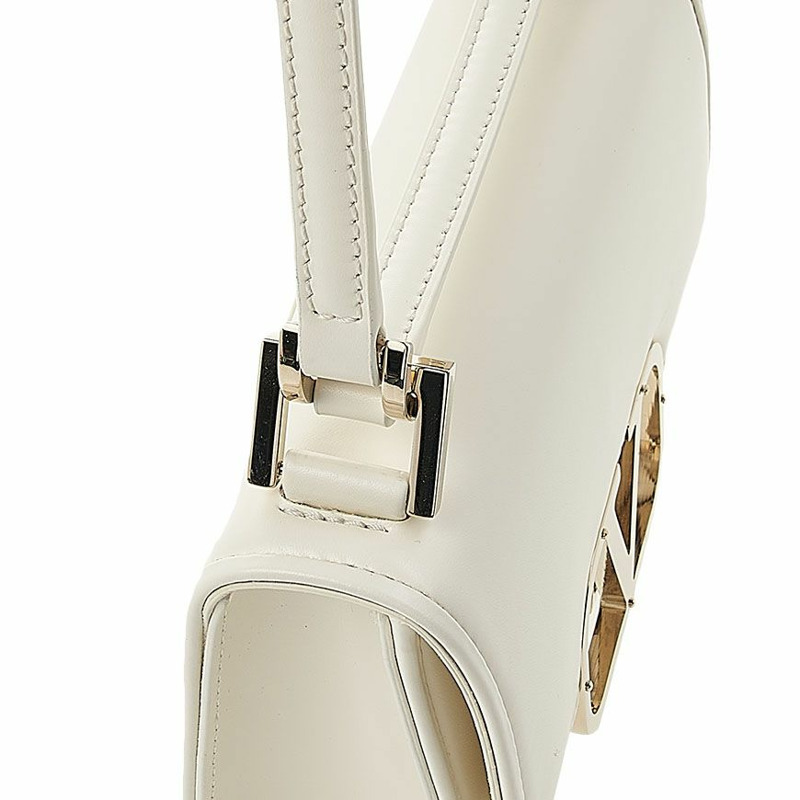 VALENTINO 標誌性 V 字 Logo 單肩包-8