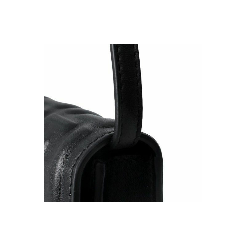 FENDI Baguette 鏈條單肩包 黑色 AAJD F0KUR-9