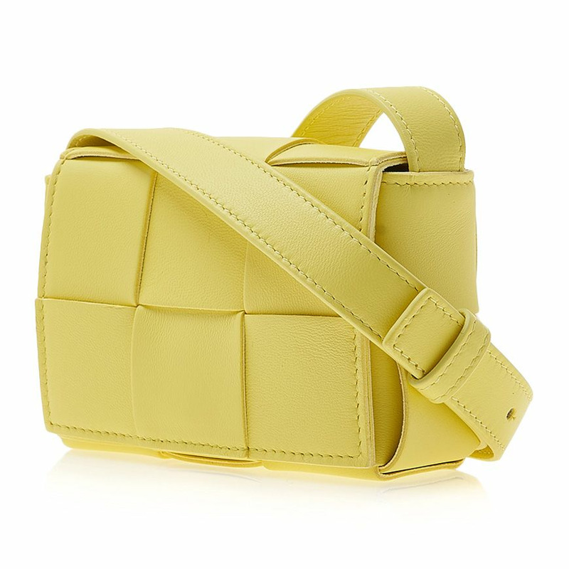 BOTTEGA VENETA VMAY1 7421 女士迷你卡帶包-1