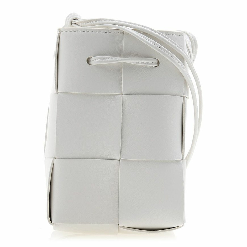 BOTTEGA VENETA 680217 VCQC4 9009 女士卡附迷你水桶斜背包-2