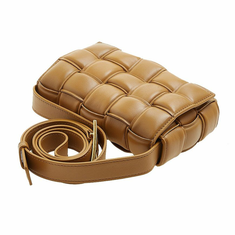 BOTTEGA VENETA Intrecciato 襯墊盒式包-3