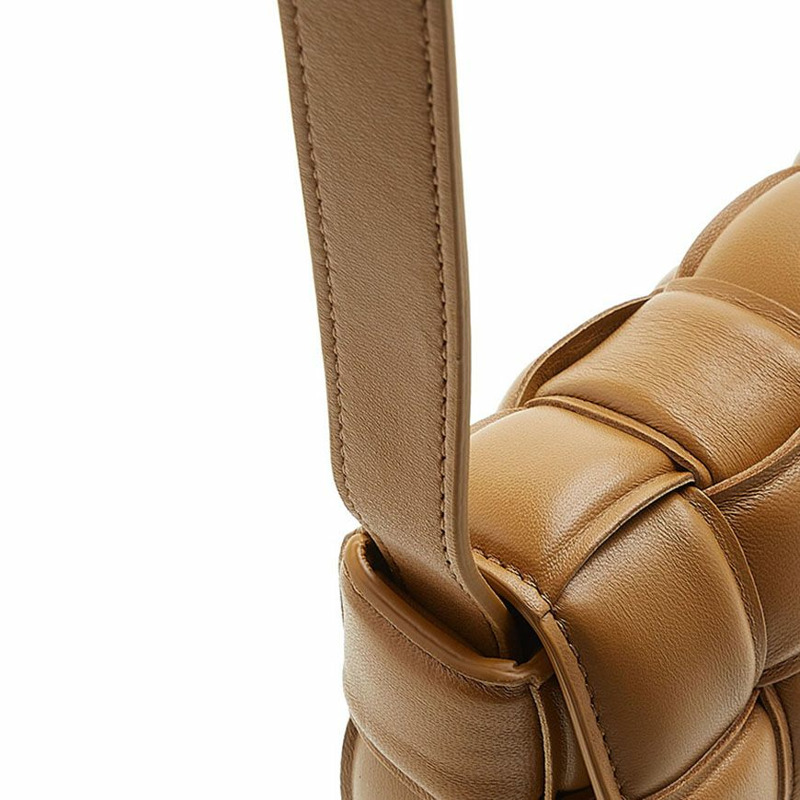 BOTTEGA VENETA Intrecciato 襯墊盒式包-7