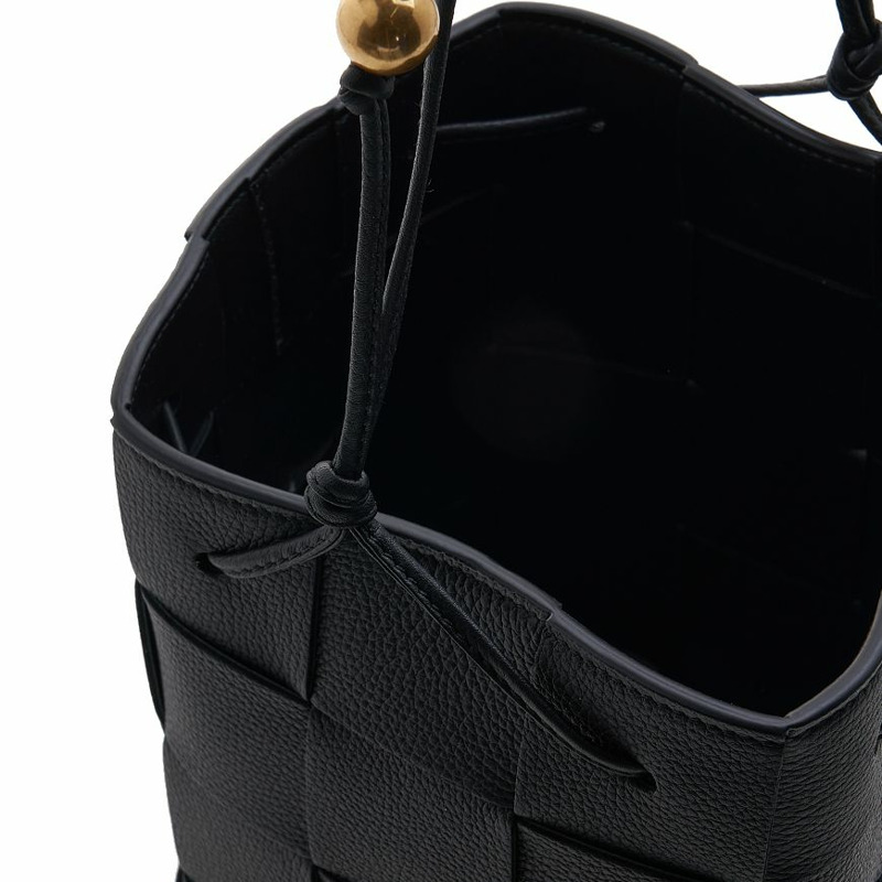 BOTTEGA VENETA 編織水桶包-7