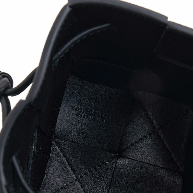 BOTTEGA VENETA 編織水桶包-9