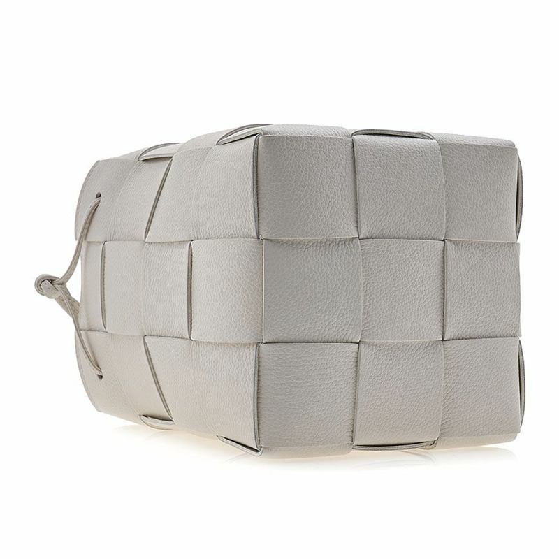 BOTTEGA VENETA 迷你水桶包 Intrecciato 9009-4