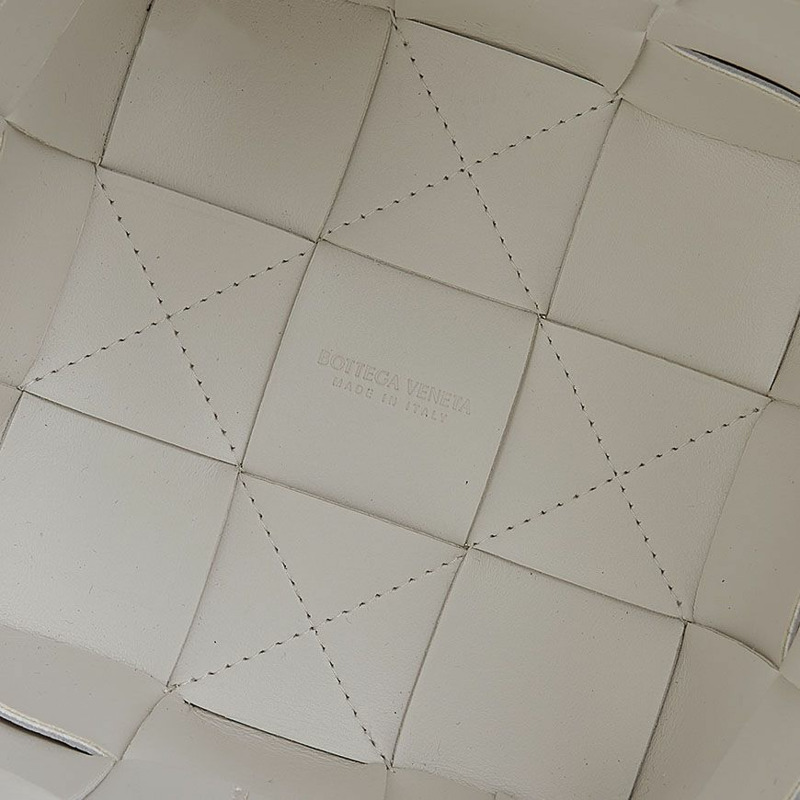 BOTTEGA VENETA 迷你水桶包 Intrecciato 9009-9