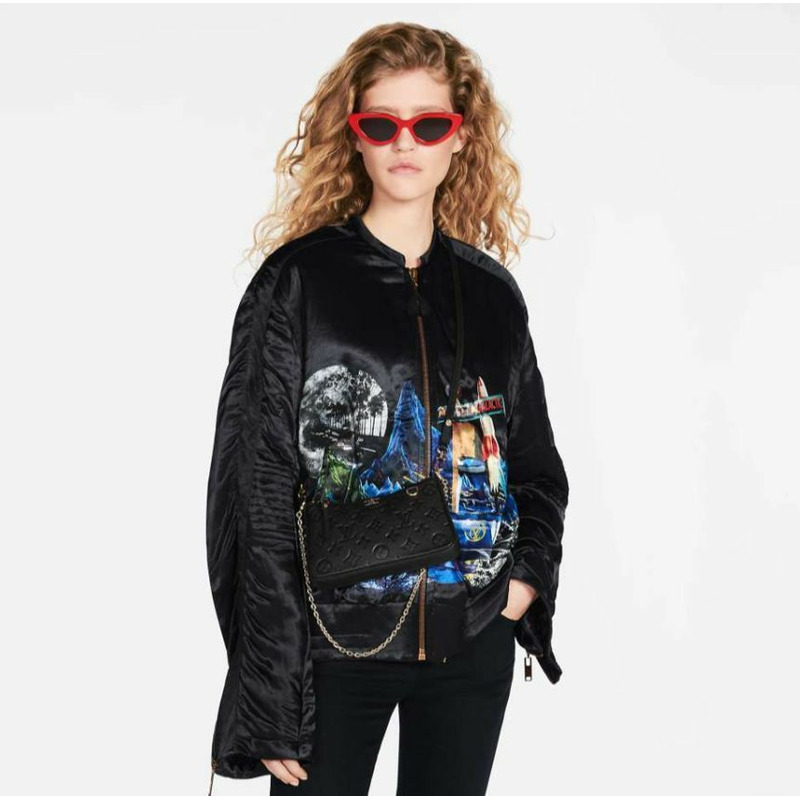 LOUIS VUITTON 肩帶式簡易收納袋 M80349-6